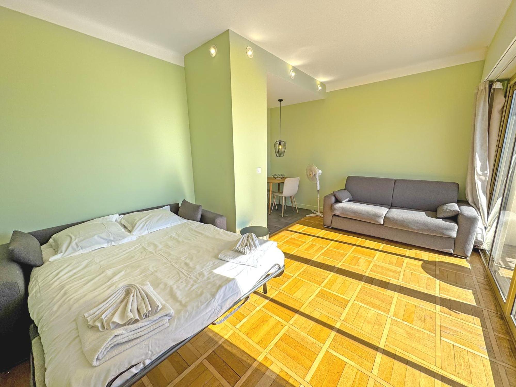 Promenade Holiday - Suffren Beach Nizza Exterior foto