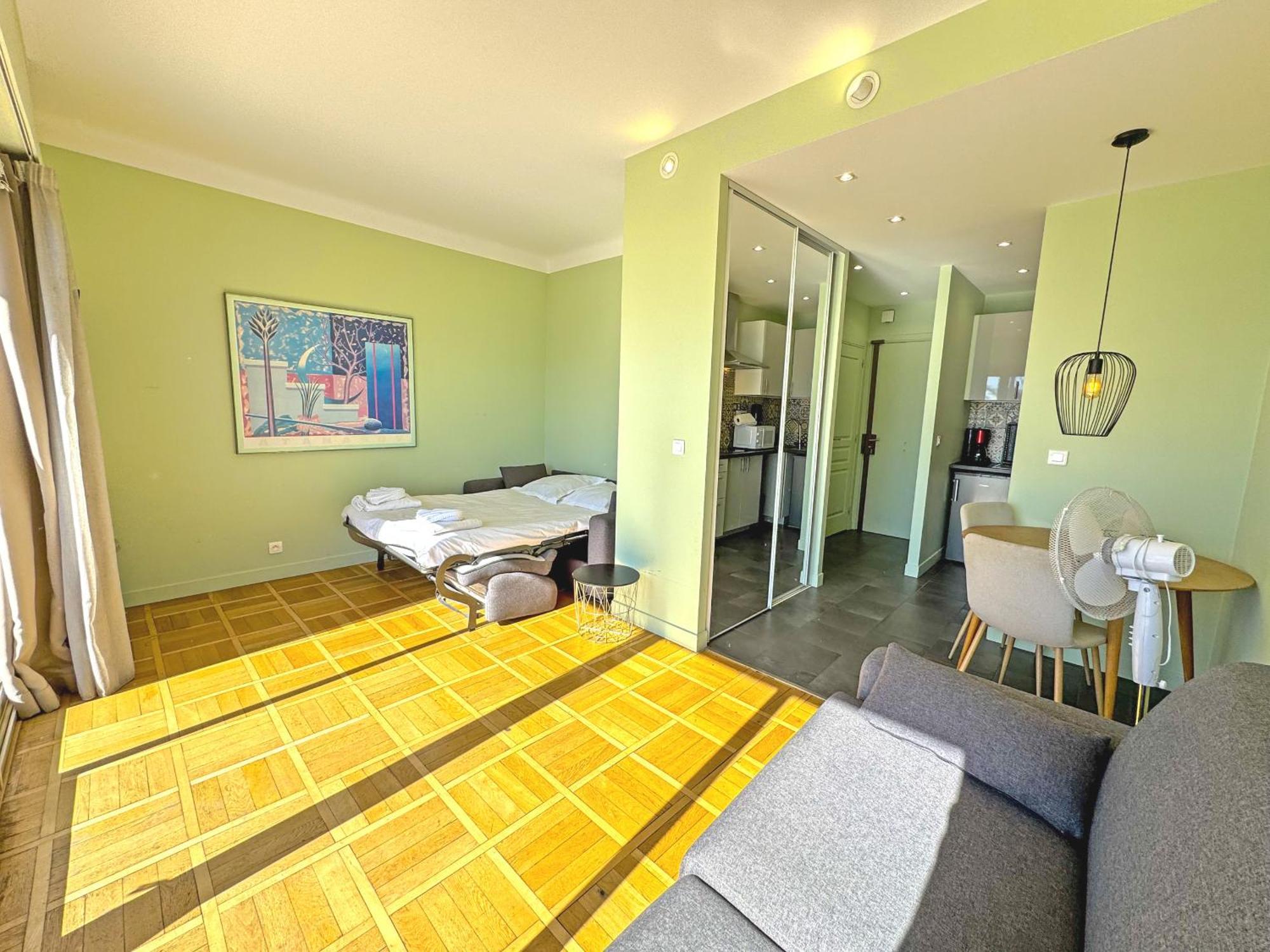 Promenade Holiday - Suffren Beach Nizza Exterior foto